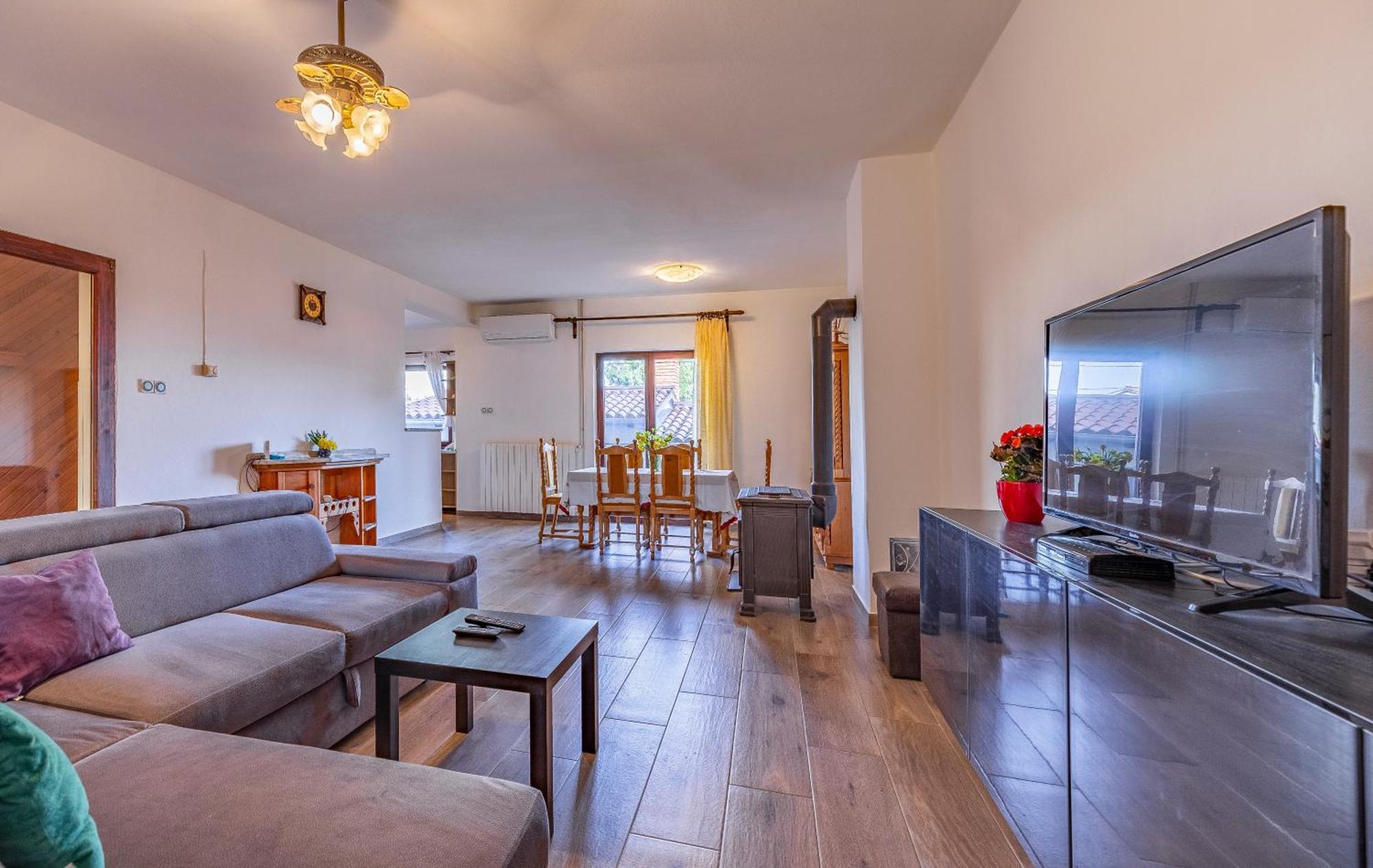 Ruby Apartment